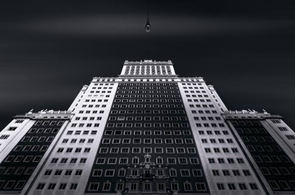Photograph Daniel Vine Garcia Vacant on One Eyeland